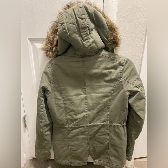 Fall Jacket 🍁 - Picture 3 of 3